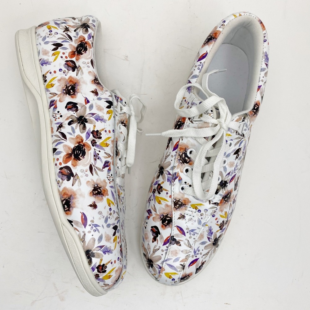 Easy Spirit AP1 White Floral Leather Lace Up Walking Sneakers Womens 11M NWOB